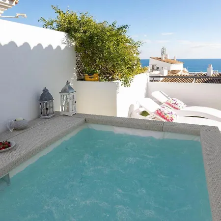 Vacation I Terrazas De Banus, Romantic, Jacuzzi, Pet-friendly, Cosy Duplex Penthouse, 2min Walk To Marina * Marbella