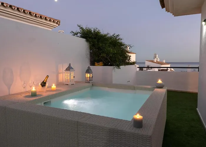 Daire Vacation I Terrazas De Banus, Romantic, Jacuzzi, Pet-friendly, Cosy Duplex Penthouse, 2min Walk To Marina