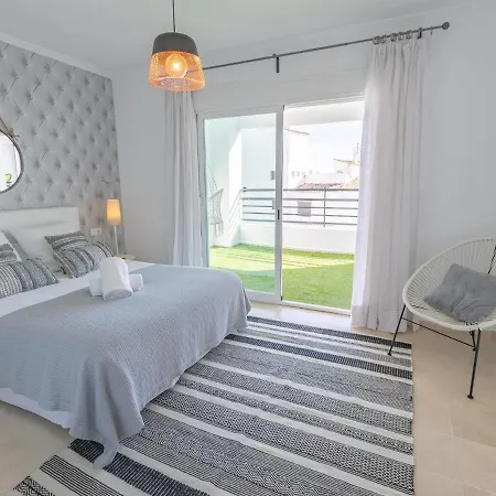 Vacation I Terrazas De Banus, Romantic, Jacuzzi, Pet-friendly, Cosy Duplex Penthouse, 2min Walk To Marina * Marbella