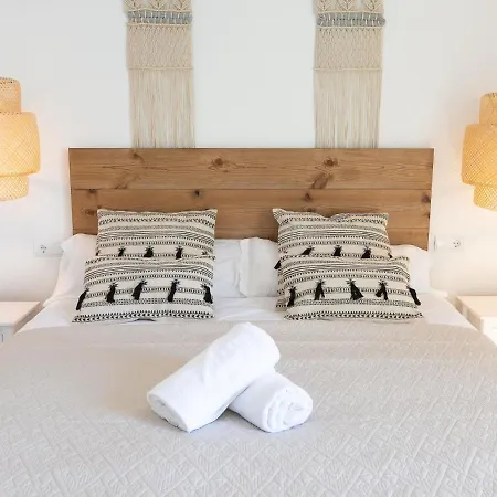 Apartman Vacation I Terrazas De Banus, Romantic, Jacuzzi, Pet-friendly, Cosy Duplex Penthouse, 2min Walk To Marina