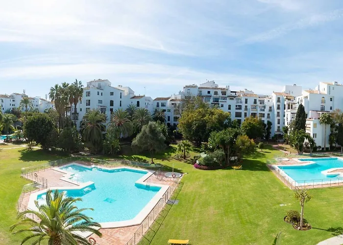 Apartament Vacation I Terrazas De Banus, Romantic, Jacuzzi, Pet-friendly, Cosy Duplex Penthouse, 2min Walk To Marina Marbella