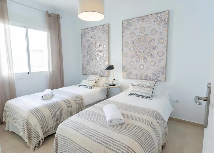 公寓 Vacation I Terrazas De Banus, Romantic, Jacuzzi, Pet-friendly, Cosy Duplex Penthouse, 2min Walk To Marina